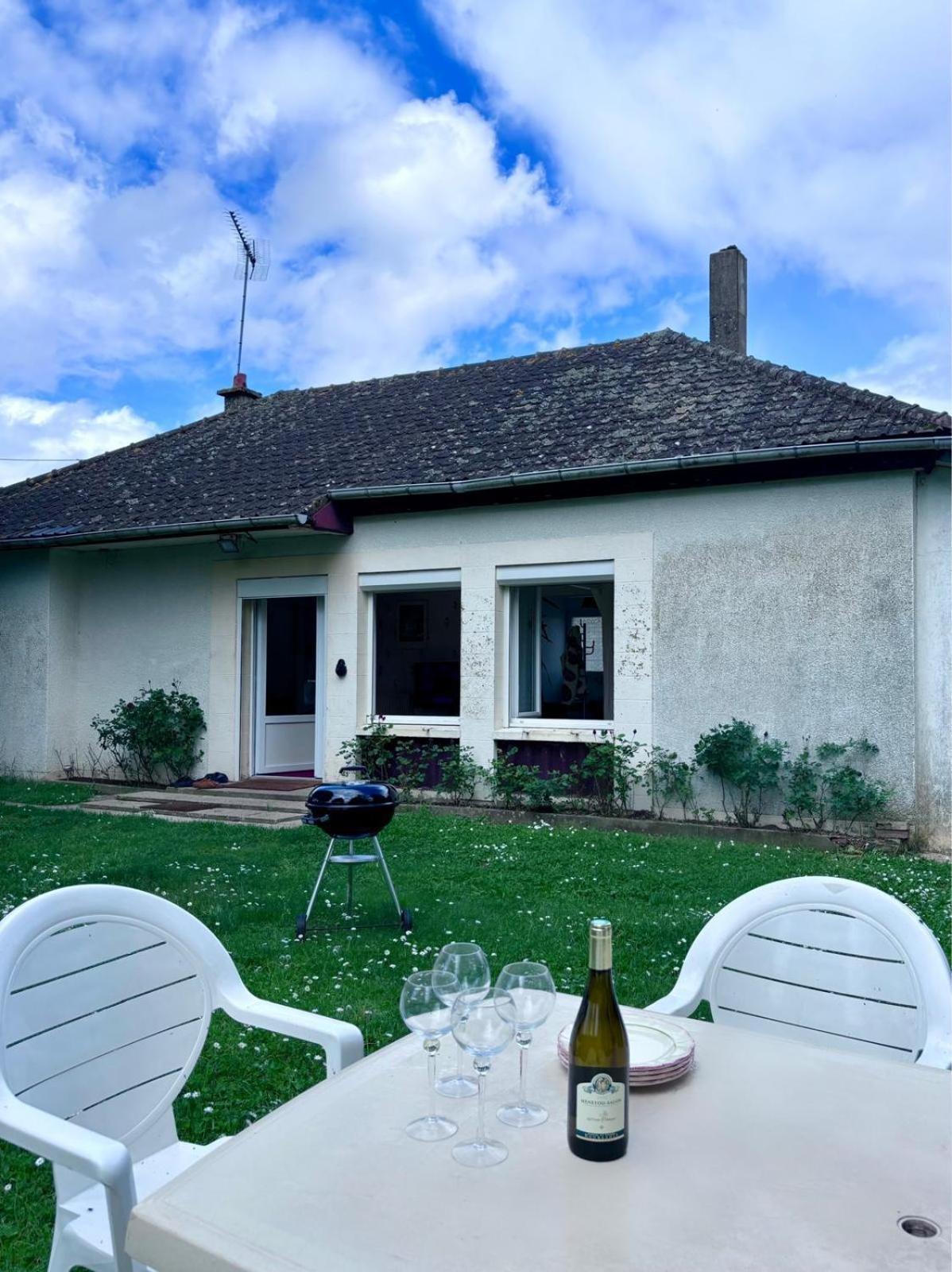 Chez Suzanne Villa Saint-Pere-sur-Loire ภายนอก รูปภาพ